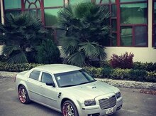 Chrysler 300C, 2004 il
