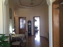3-otaqlı yeni tikili, Nizami m., 160 m²