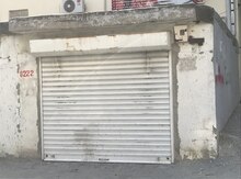 Qaraj, Azadlıq m.