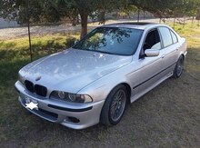 BMW 528, 2000 il