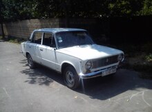 LADA (VAZ) 2111, 1975 il