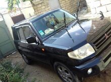 Mitsubishi Pajero io, 2000 il