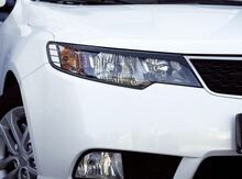 "KiA Cerato" fara qaşları