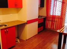 3-otaqlı mənzil kirayə verilir, E. Akademiyası m., 125 m²