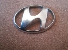 "Hyundai" emblemi