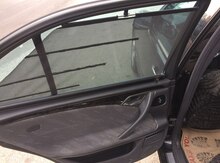 "Mercedes W210" üçün yan pərdələr