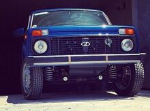 "Niva" radiator barmaqlığı