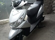 Skuter "Yamaha"