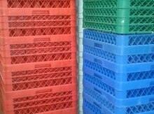 Basketler