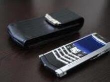 Vertu Signature Gold