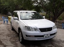 Mitsubishi Airtrek, 2001 il