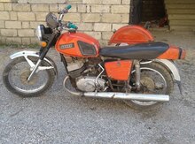"Ij" motosiklet