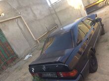 Mercedes E 200, 1989 il
