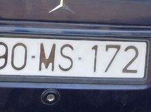"90-MS-172" avtomobil qeydiyyat nişanı