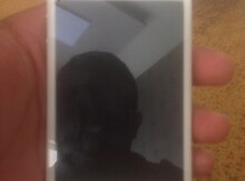 Apple iPhone 4S