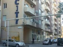 4-otaqlı yeni tikili kirayə verilir, Elmlər Akademiyası m., 180 m²