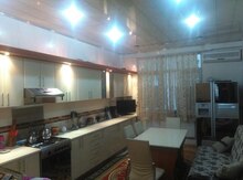 3-otaqlı yeni tikili kirayə verilir, İnşaatçılar pr., 204 m²