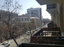 3-комн. квартира, ул. Рашида Бейбутова , 80 м²
