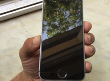 Apple iPhone SE