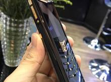 "Vertu Galf Ultimate Ceramic Edition Gold Rose Signature"