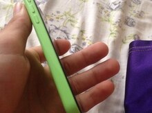 Apple iPhone 5C