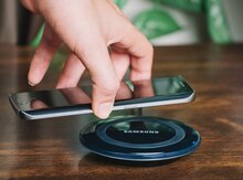 "Samsung" Wireless Charger