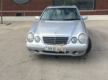 Mercedes E 240, 2000 il