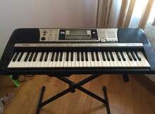 Sintezator "Yamaha PSR-740"