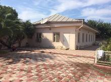 Bağ evi, Novxanı qəs.