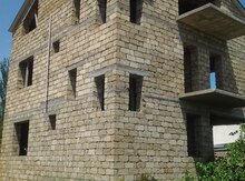 Bağ evi, Novxanı qəs.