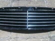 "Mercedes" radiator barmaqlığı