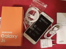 Samsung J5 (2015) White