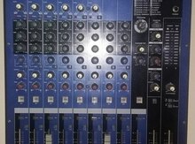 DJ aparatı "YAMAHA MG12/4FX"