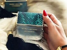 "Marc Jacobs Decadence" ətri