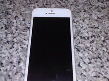 Apple iPhone 5