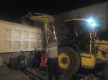 "Komatsu" traktor 2002 il