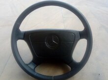 "Mercedes-Benz" sükanı