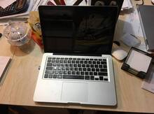 Apple MacBook