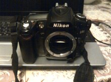 Fotoaparat "Nikon D90"