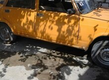 LADA (VAZ) 2105, 1985 il