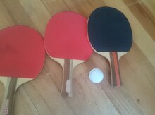 Tennis topu və raketka