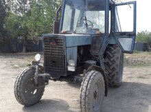 Traktor MTZ 80
