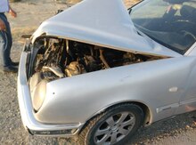 Mercedes E 220, 1996 il
