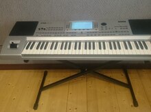 Sintezator "Korg "