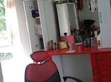 Gözəllik salonu mebeli