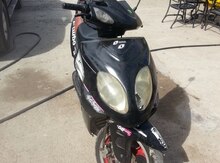 Moped "Kinroad"
