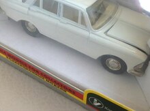 "Moskvic 408" model