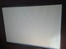 Proyektor üçün pərdə