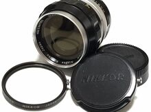 Professional portrite lens Nikon Nippon Kogaku NIKKOR-P Auto 105mm f2.5 Manual Focus