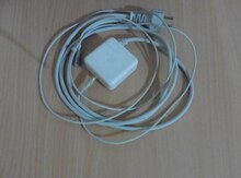 "Apple" adapter